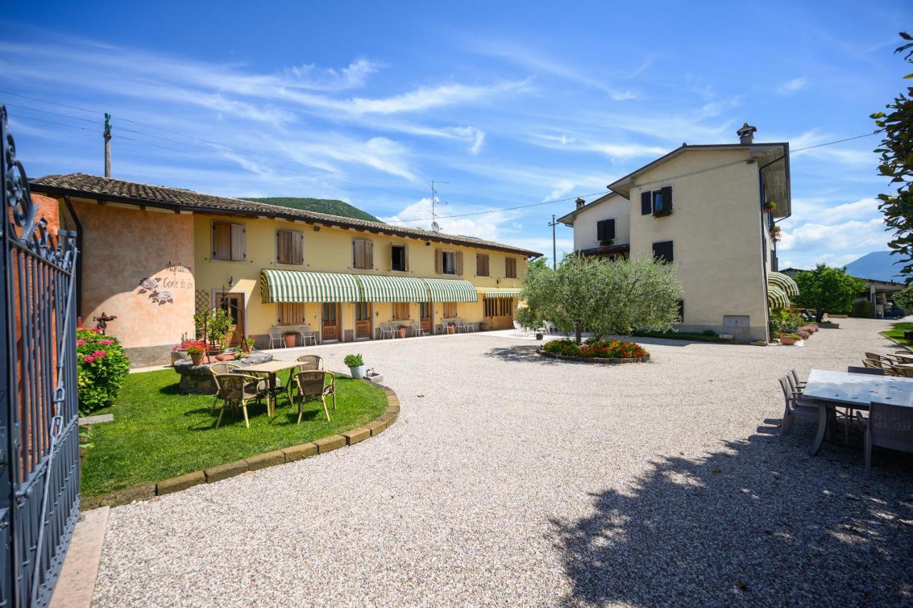 Agriturismo Corte Dei Fiori Caprino Veronese Exterior foto