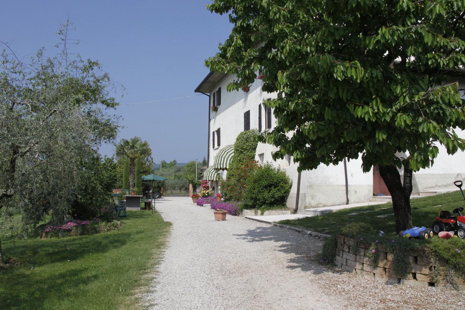 Agriturismo Corte Dei Fiori Caprino Veronese Exterior foto