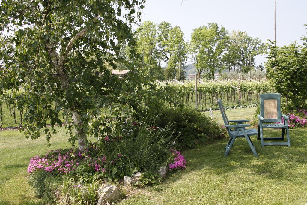 Agriturismo Corte Dei Fiori Caprino Veronese Exterior foto
