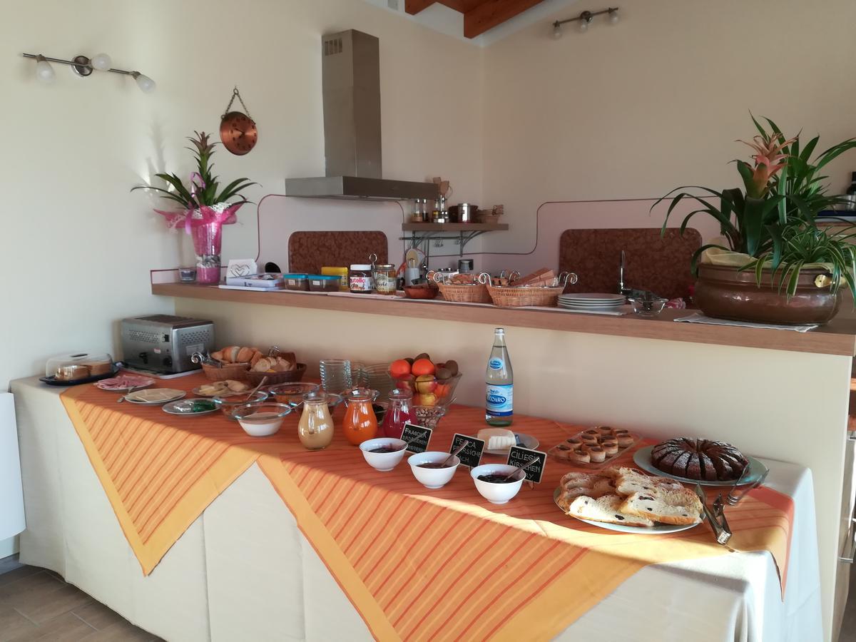 Agriturismo Corte Dei Fiori Caprino Veronese Exterior foto